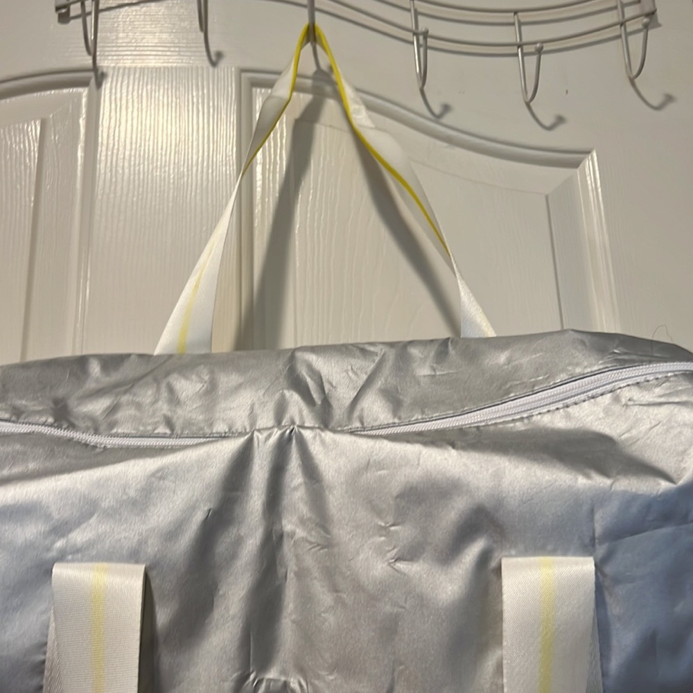 Small bag - Picture 2 of 3
